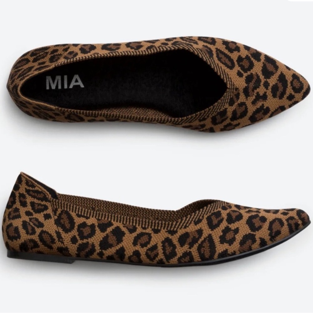 MIA Leopard Print Pointed Knit Flats - Brown & Black